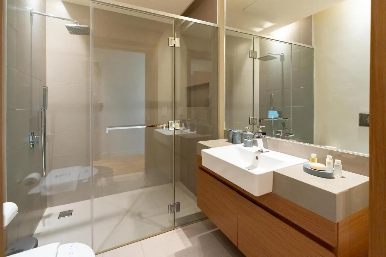 Fam Living - City Walk - Luxe Interiors Dubaj 0*,  Spojené arabské emiráty